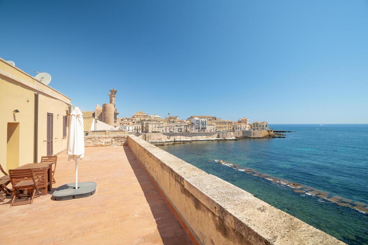 Sea View New Apartment Ortigia Сиракузы Экстерьер фото